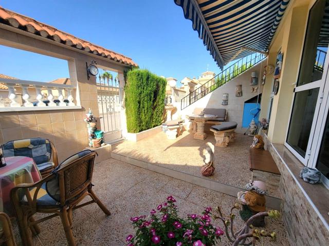 Bungalow de planta baja espacioso, 2 dormitorios, 2 baños, gran terraza, piscina comunitaria, en Los Frutales photo 0