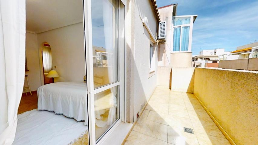 Increíble ático en pleno Torrevieja photo 0