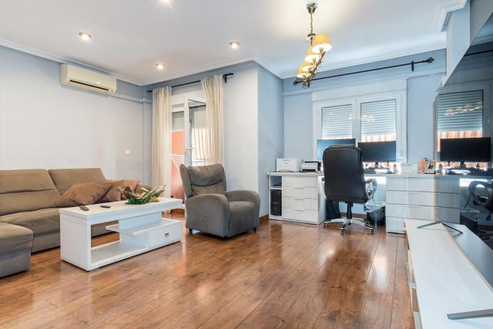 Apartamento a la venta en el Centro de Torrevieja photo 0