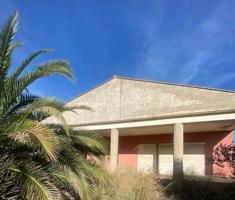 Chalet Independiente en Venta en Torrefarrera photo 0
