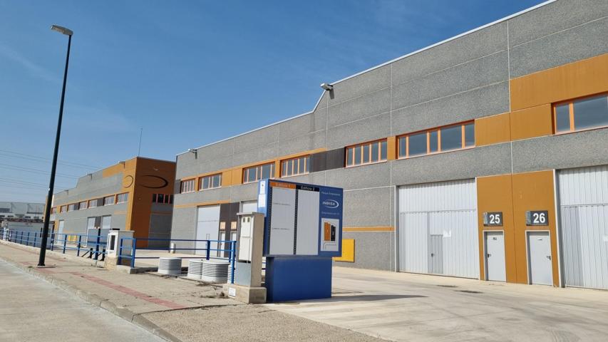 Nave industrial a la venta en Empresarium photo 0