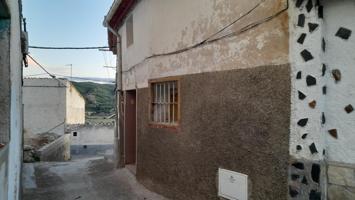 Casa en venta en Fuentes de Jiloca. Zaragoza photo 0