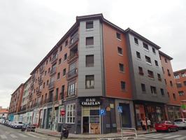 ETXEA, vende piso en el Ensanche de Pamplona, 3 dormitorio, salón, cocina y un baño photo 0