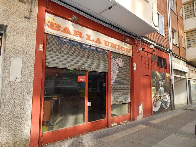 ETXEA, vende local de 97 m2 en Chantrea photo 0