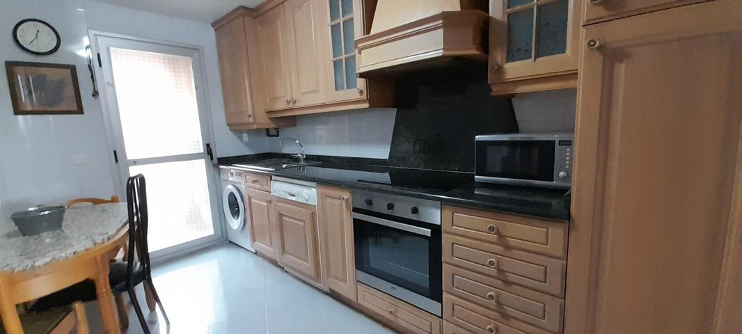 SE ALQUILA PISO GRANDE EN PADRE ADOAIN Y GARAJE photo 0
