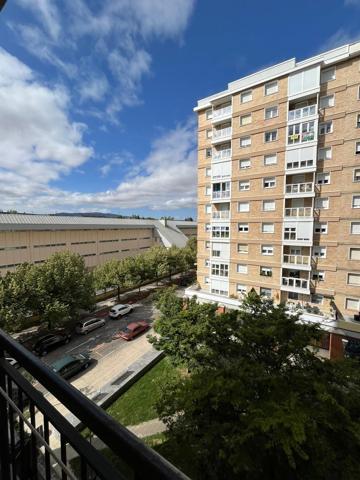 SE VENDE PISO EN EL BARRIO DE SAN JORGE photo 0