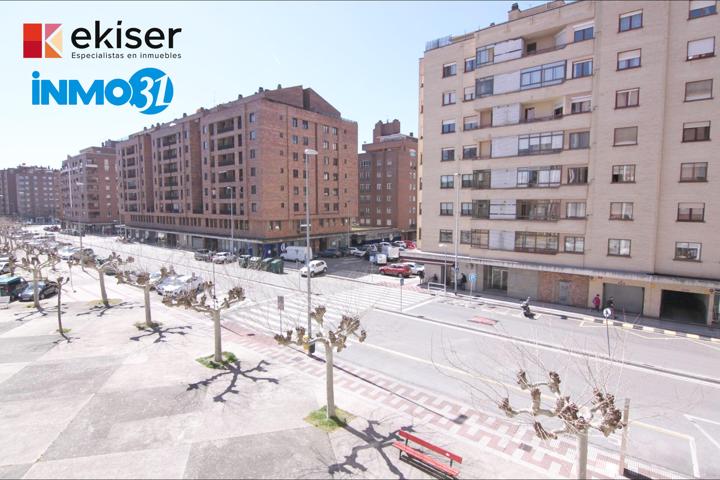 Ekiser vende luminoso piso en Mendebaldea photo 0