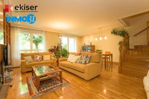 EKISER VENDE CHALET ADOSADO EN ZIZUR MAYOR photo 0