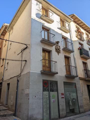 Venta de edificio en Estella photo 0