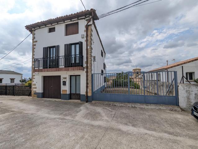 Casa en Ugar photo 0