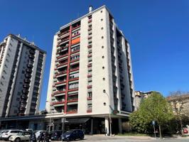 GEA VENDE PISO 180 m2 en Mº URDAX 23 photo 0