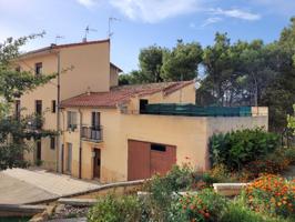 CASA CON BAJERA Y TERRAZA photo 0