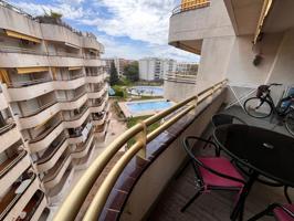 APARTAMENTO DE 2 DORMITORIOS CON VISTA A LA PISCINA Y PARKING GRANDE. ED. SEVILLA. photo 0
