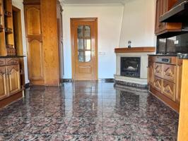 PISO DE 4 HABITACIONES SIN AMUEBLAR EN RIUDOMS. photo 0