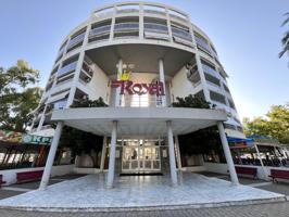 APARTAMENTO DE 2 DORMITORIOS EN PLAZA DE EUROPA. ED. ROYAL. photo 0