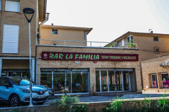 🍽️ Encantador Local Comercial en Venta en El Vendrell, Zona Sonatori - ¡A 25 metros de la playa! 🌊 photo 0