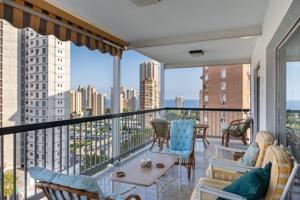 Espectacular Apartamento en Avda. Europa en Benidorm con 42 m2 de terraza y vistas al mar!! photo 0