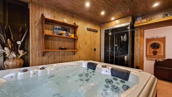 Oasis de lujo en Benidorm: Piso de 4 dormitorios y 2 baños con jacuzzi privado. photo 0