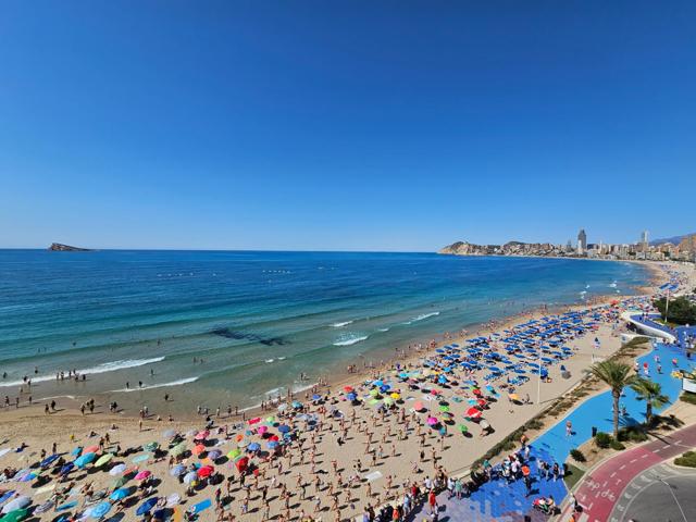ÁTICO EN PRIMERA LÍNEA DE LA PLAYA DE PONIENTE CON GARAJE INCLUIDO photo 0