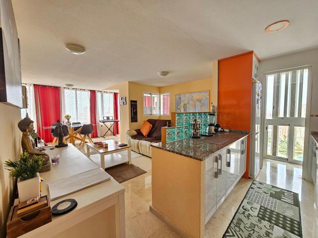 PRECIOSO PISO DE DOS DORMITORIOS, DOS BAÑOS Y URBANIZACIÓN EN LEVANTE. photo 0