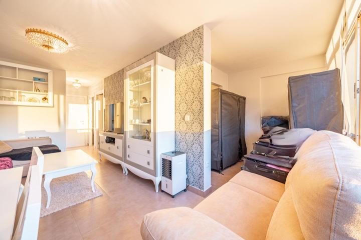 OPORTUNIDAD INVERSORES!!!! APARTAMENTO REFORMADO CERCA DE LA PLAYA CON PARKING Y PISCINA photo 0