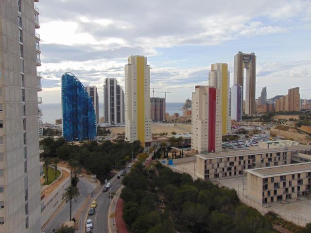 ALQUILER ANUAL EN VIA PARQUE photo 0