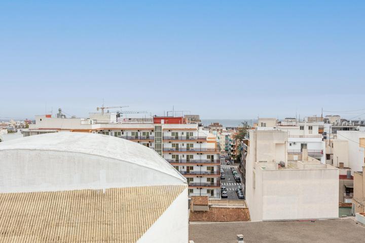 ÁTICO DÚPLEX DE 3 DORMITORIOS Y 2 BAÑOS EN EL CENTRO DE BENIDORM. photo 0