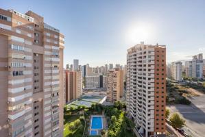 APARTAMENTO CON VISTAS TOTALMENTE DESPEJADAS Y A POCOS METROS DE PLAYA LEVANTE photo 0