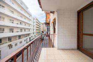 Piso En venta en Poniente, Benidorm photo 0