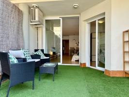 ¡Planta baja en la playa de Calafell con terraza y licencia turística! photo 0