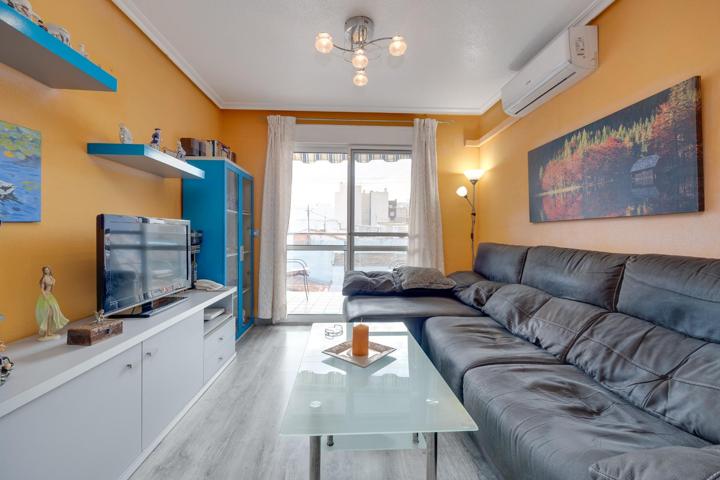 Venta de apartamento céntrico en Torrevieja para entrar a vivir photo 0