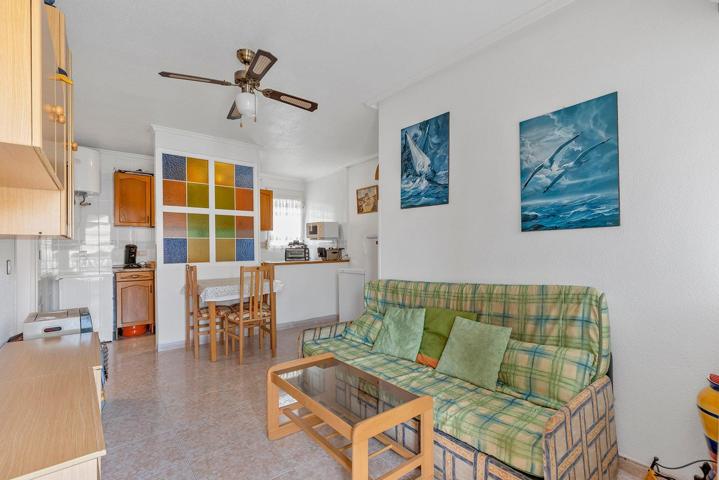 Bungalow planta alta con solárium privado y piscina comunitaria en Los Balcones photo 0