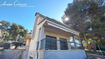 Casa independiente en Segur de Calafell photo 0