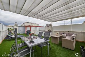 ESPECTACULAR ATICO A 50 METROS DE LA PLAYA EN CALAFELL photo 0