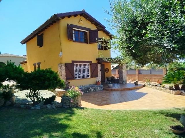 ESPECTACULAR CASA A 4 VIENTOS photo 0