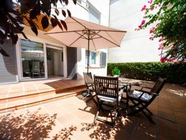 Amplia Planta Baja Reformada en El Vendrell -Sector Sanatori- photo 0