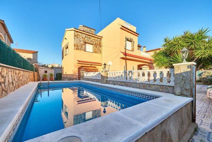 Casa en venta en la Urbanización Eden Parc photo 0