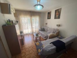 VENTA DE PISO DE 3 DORMITORIOS EN SEGUR DE CALAFELL - A 350 mts. DE LA PLAYA photo 0