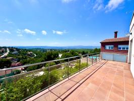 ESPECTACULAR CHALET A TRES VIENTOS EN SEGUR DE CALAFELL photo 0