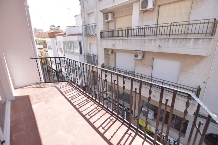 Piso totalmente reformado en segunda línea de mar photo 0