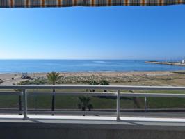 Exclusiva propiedad en primera línea de mar con vistas panorámicas photo 0