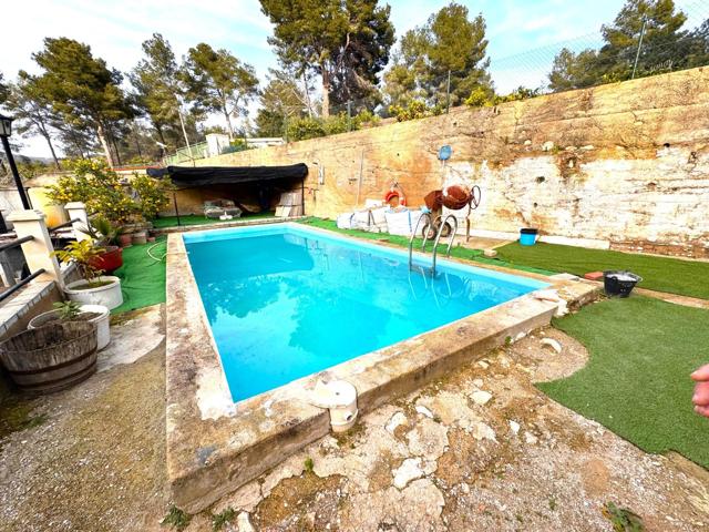 Unifamiliar En venta en Castell De Montornes, La Pobla De Montornes photo 0