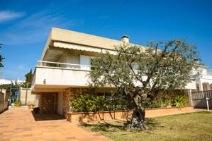 MAGNIFICO CHALET CON 1.051 M2 DE PARCELA. photo 0
