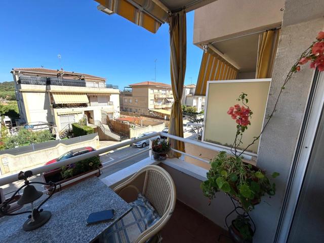 Piso a la venta en Calafell photo 0