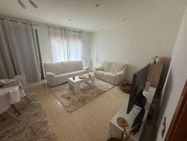 Adosado en Bellvei: Acogedora vivienda lista para entrar a vivir photo 0