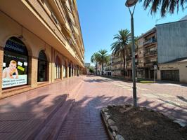 Piso de 3 habitaciones con terraza y piscina a 100 m del mar – Platja de Calafell photo 0