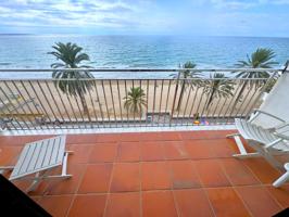 Piso con vistas frontales al mar photo 0