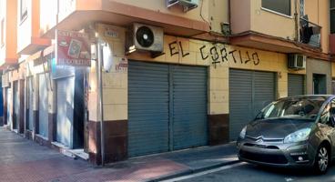 VENTA DE LOCAL COMERCIAL DISPONE DE LICENCIA PARA BAR photo 0