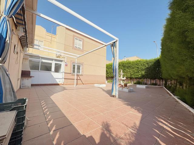 Gran Casa Familiar en Huércal de Almería photo 0