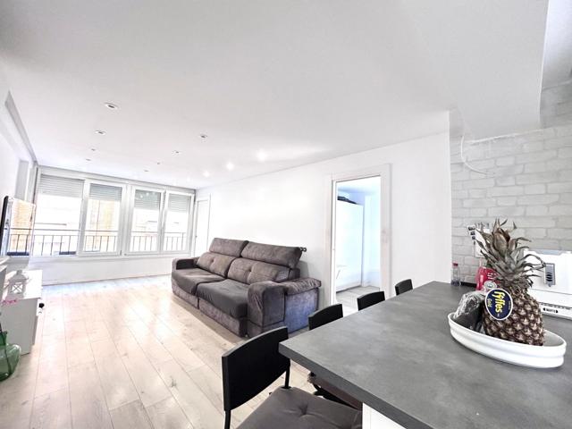 Piso Reformado en el Corazón de Almería photo 0